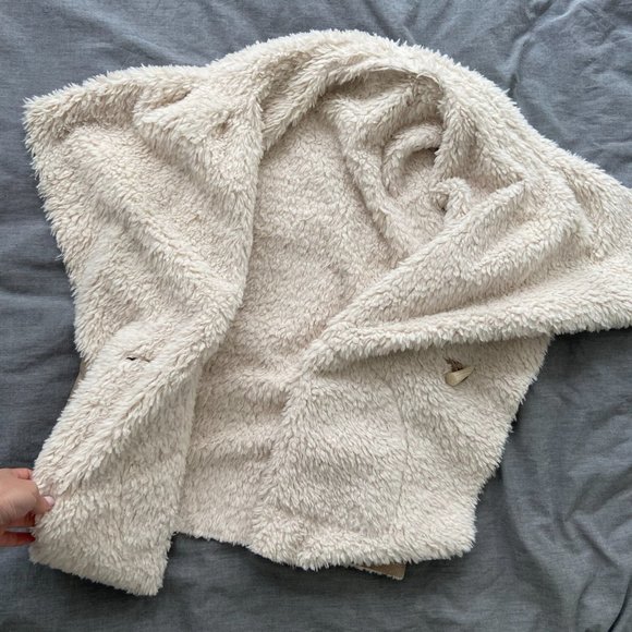 Zara Faux Fur, Faux Suede Vest - Picture 5 of 6